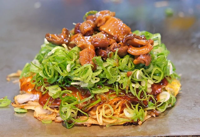 Higashihiroshima-Style Okonomiyaki