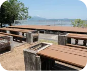 龍王島のテーブル備え付けBBQコンロ